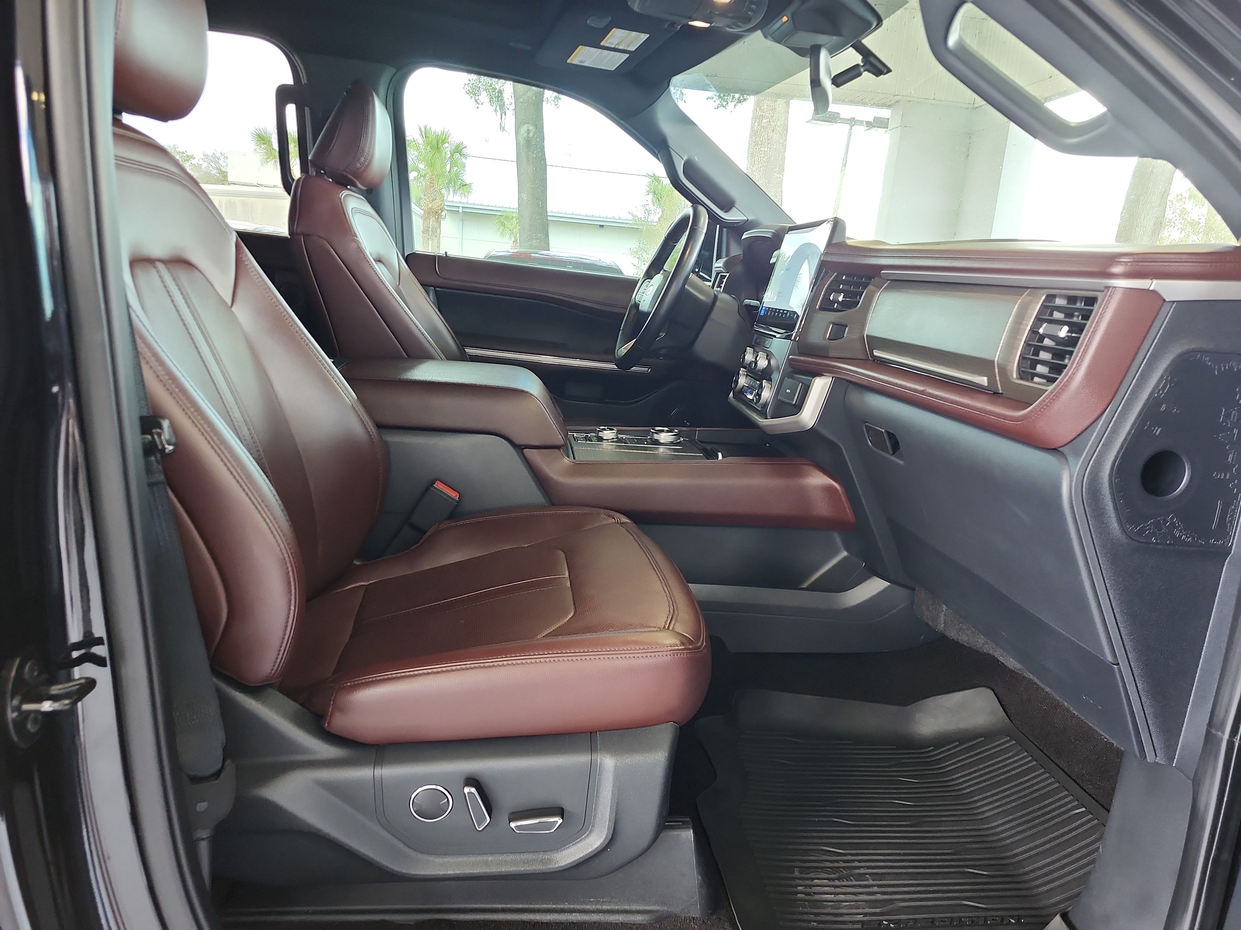 Certified 2022 Ford Expedition Max Limited image 21