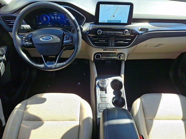 Certified 2022 Ford Escape Titanium w/ Class II Trailer Tow Package AWD/4WD image 16