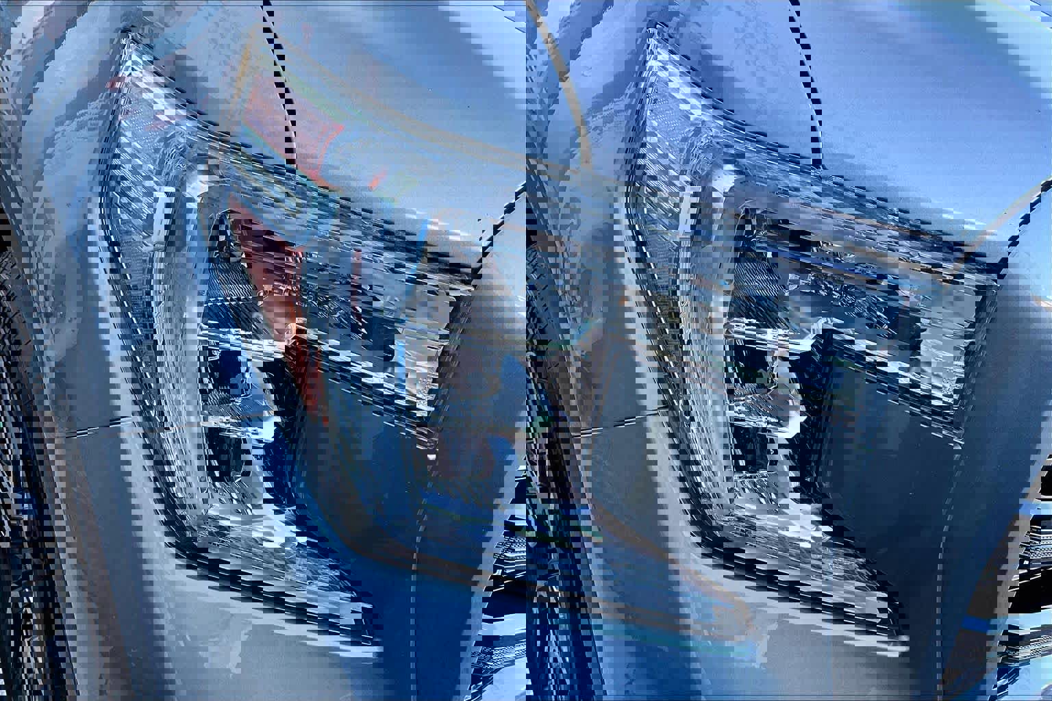 Used 2021 GMC Sierra 1500 Elevation image 27