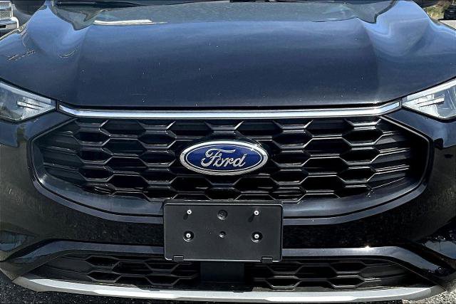 Certified 2024 Ford Escape ST-Line AWD/4WD image 28