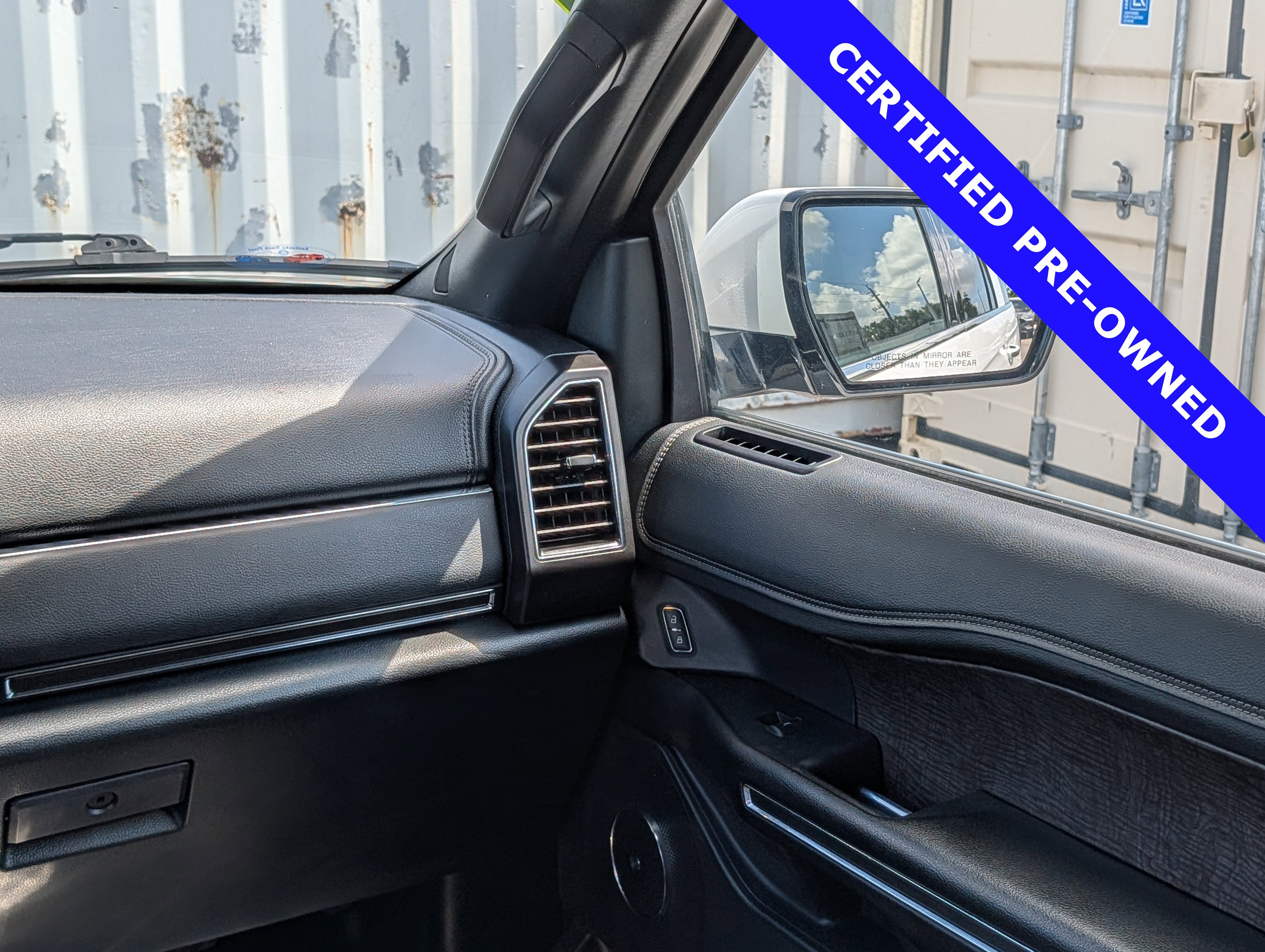 Certified 2019 Ford Expedition Limited w/ Equipment Group 302A AWD/4WD image 19