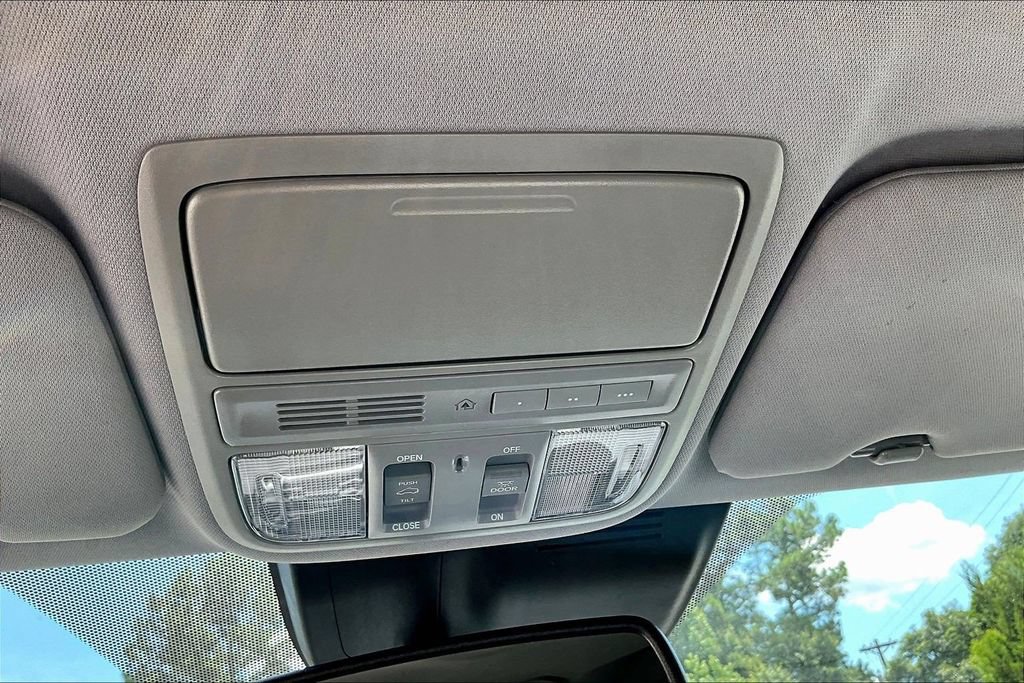 Used 2018 Honda CR-V EX-L image 17