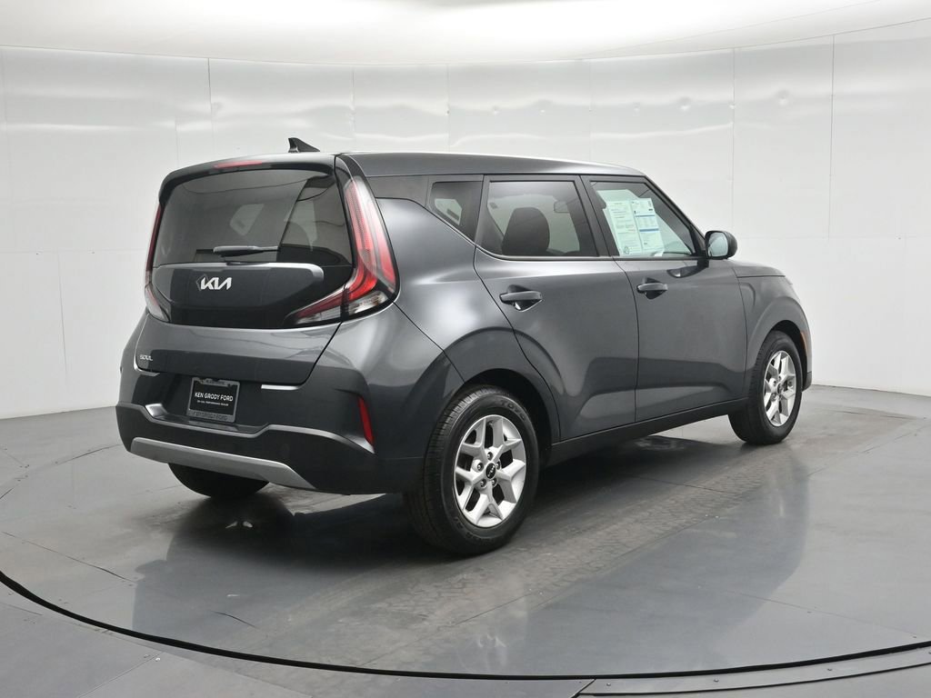 Used 2023 Kia Soul LX w/ Option Group 015 image 14