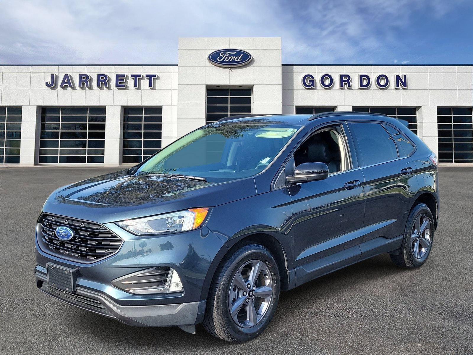 Certified 2023 Ford Edge SEL w/ Sport Appearance Package AWD/4WD image 2