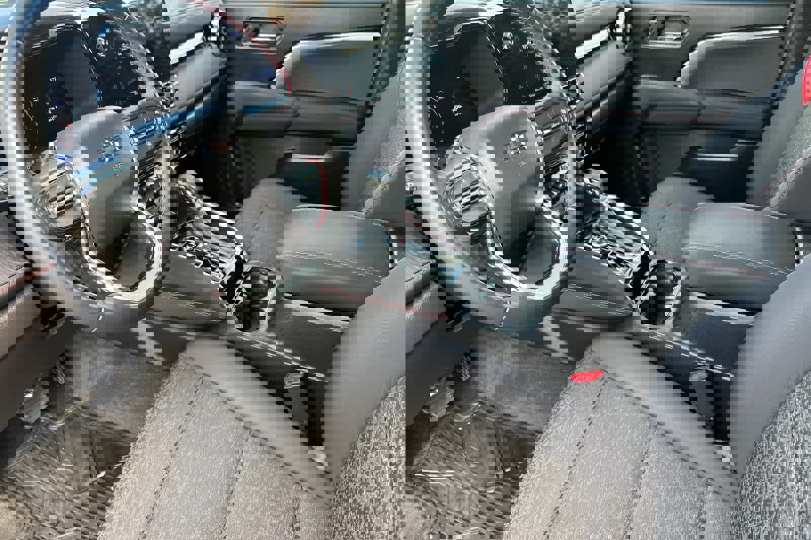 Used 2024 Chevrolet Colorado Z71 w/ Z71 Convenience Package 2 image 11