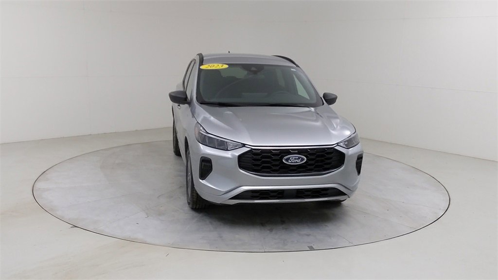 Certified 2023 Ford Escape ST-Line w/ Tech Pack #1 image 9