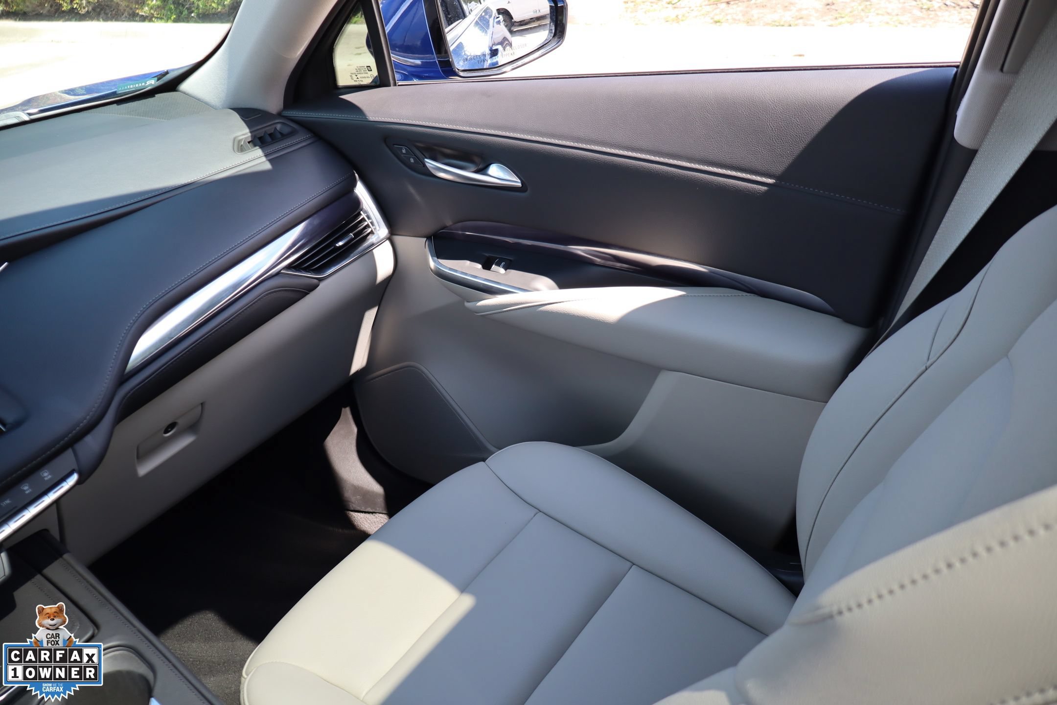 Used 2023 Cadillac XT4 Luxury FWD image 23
