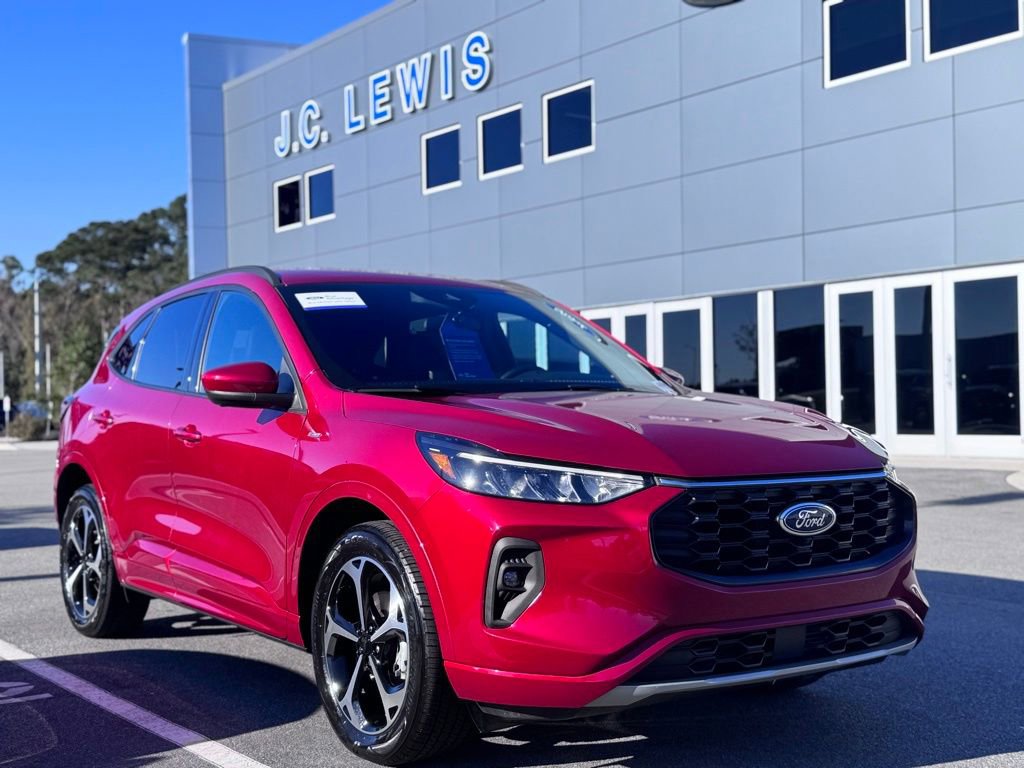 Certified 2023 Ford Escape ST-Line Select w/ Tech Pack #2 image 1