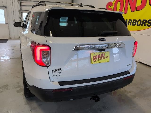 Certified 2021 Ford Explorer XLT image 4