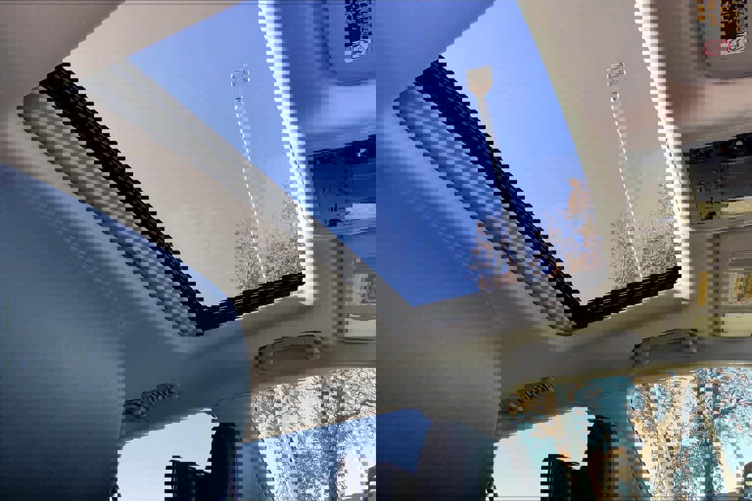 Used 2017 Lexus LX 570 4WD w/ Luxury Package image 14