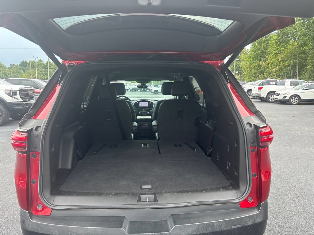 Used 2022 Chevrolet Traverse RS FWD image 19