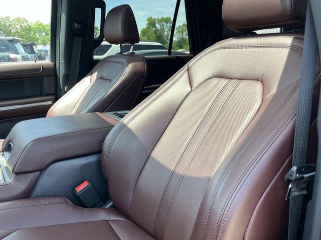 Certified 2023 Ford Expedition Limited RWD image 36