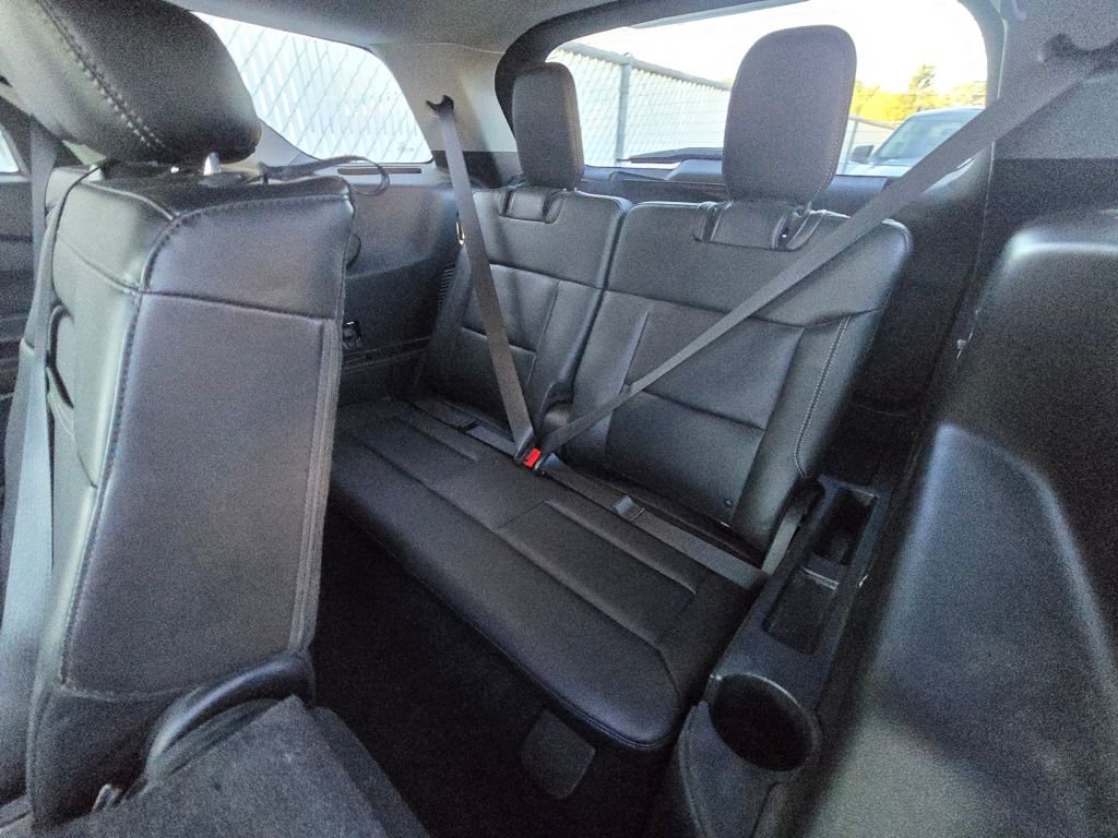 Certified 2022 Ford Explorer XLT w/ Equipment Group 202A image 17