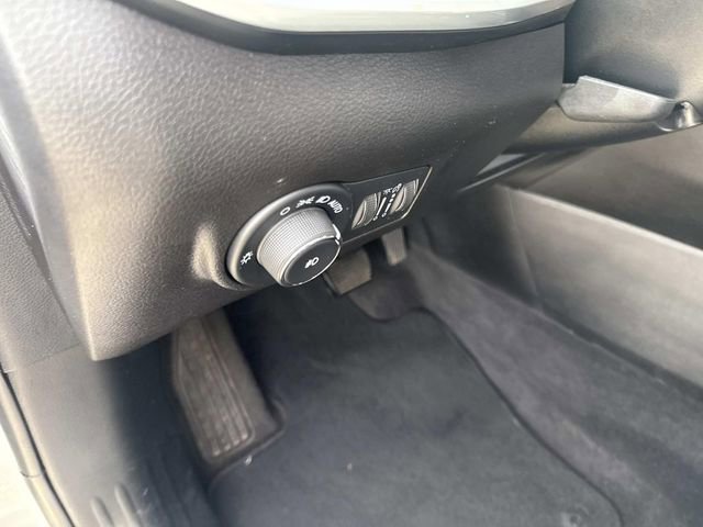 Used 2024 Jeep Compass Latitude image 21