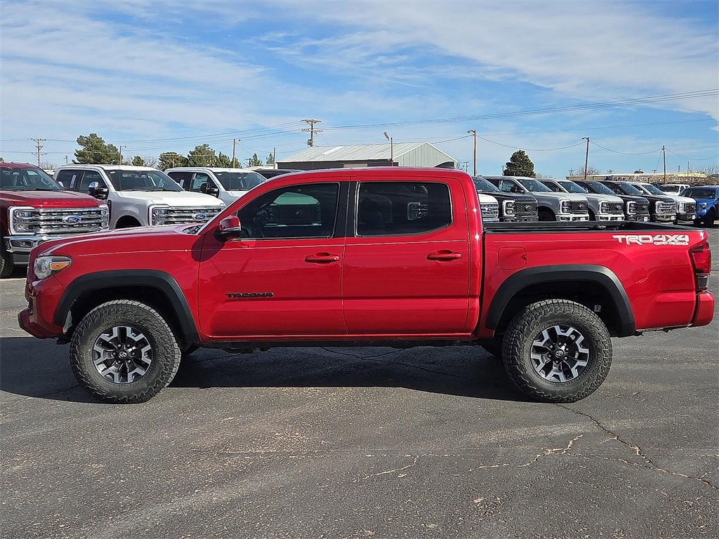 Used 2019 Toyota Tacoma 4x4 Double Cab image 2
