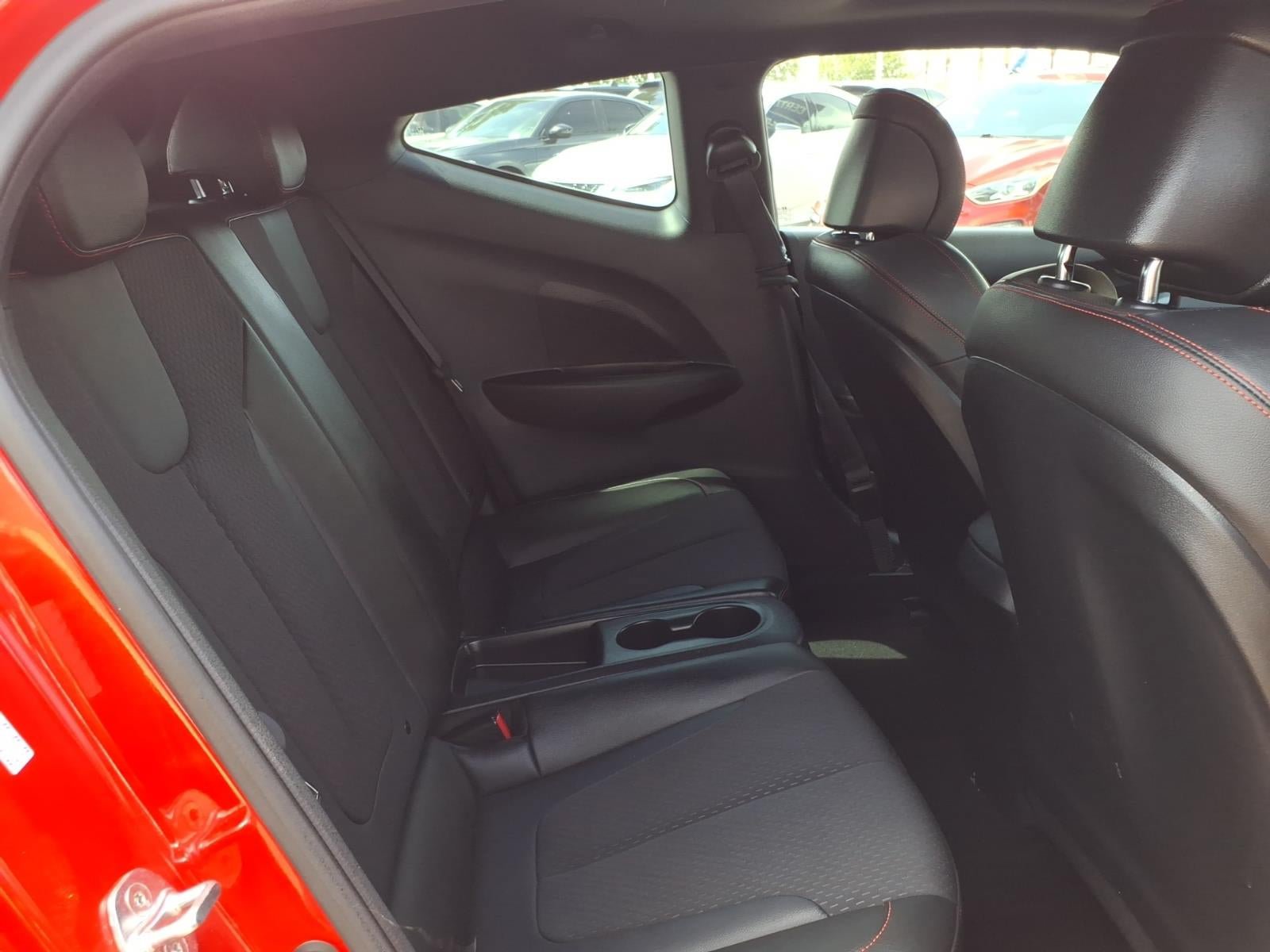 Used 2019 Hyundai Veloster Turbo FWD image 14