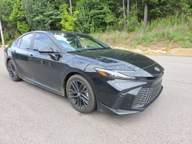 Used 2025 Toyota Camry SE w/ Convenience Package