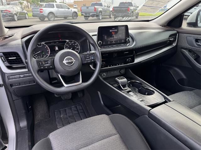 Used 2023 Nissan Rogue SV image 17