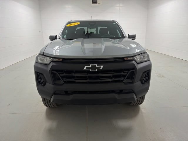 Used 2023 Chevrolet Colorado W/T AWD/4WD image 2