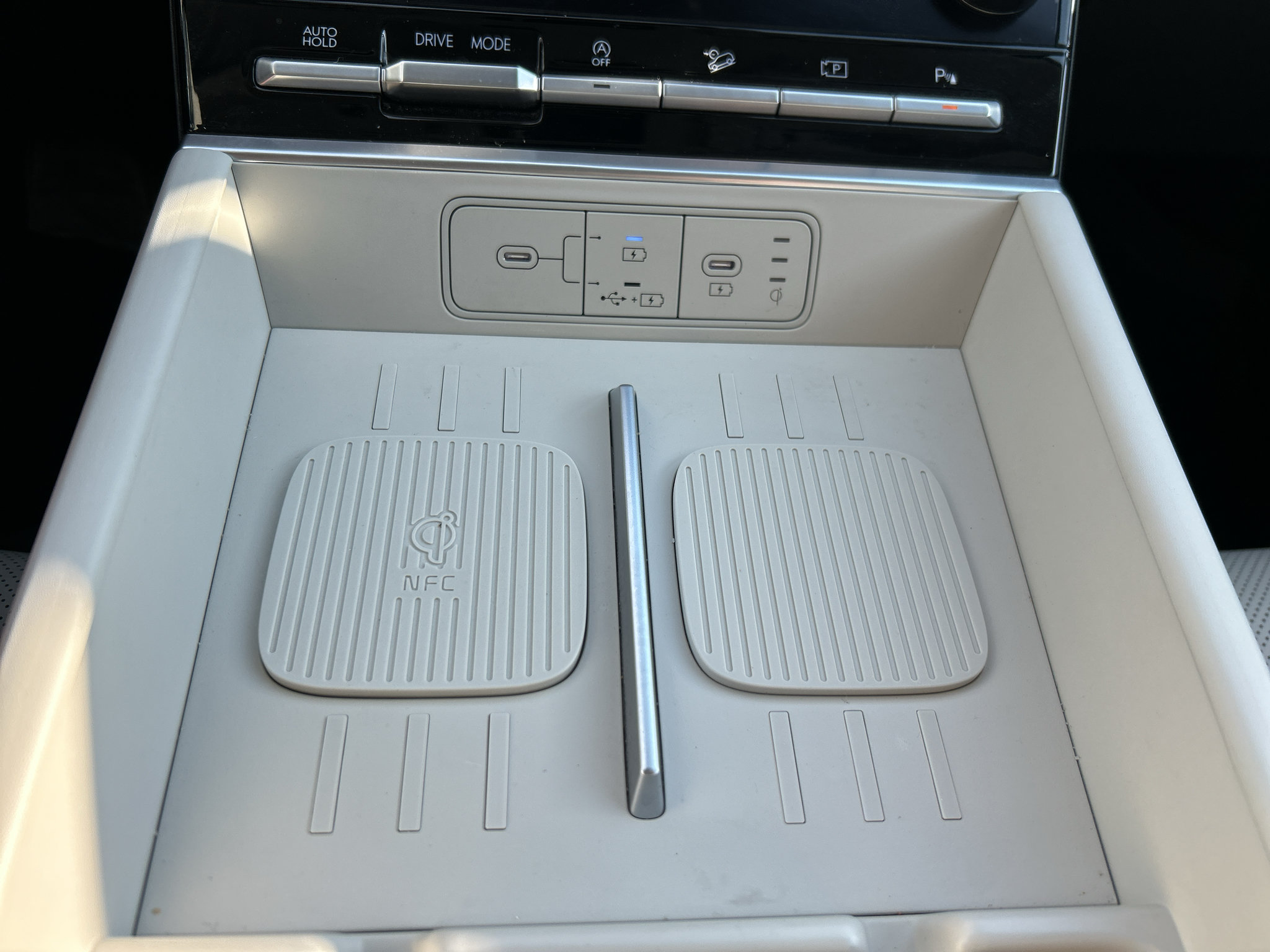 Used 2025 Hyundai Santa Fe SEL FWD image 29