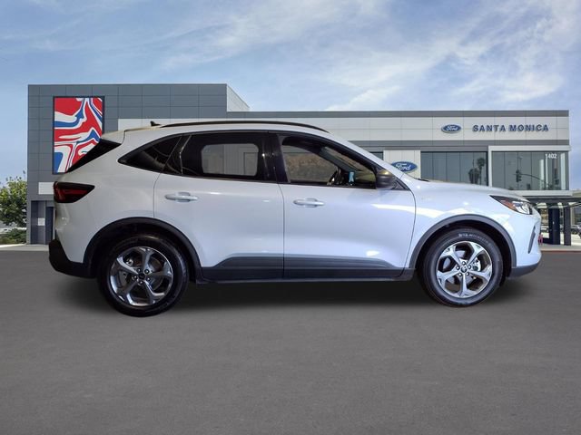 Certified 2025 Ford Escape ST-Line FWD image 25