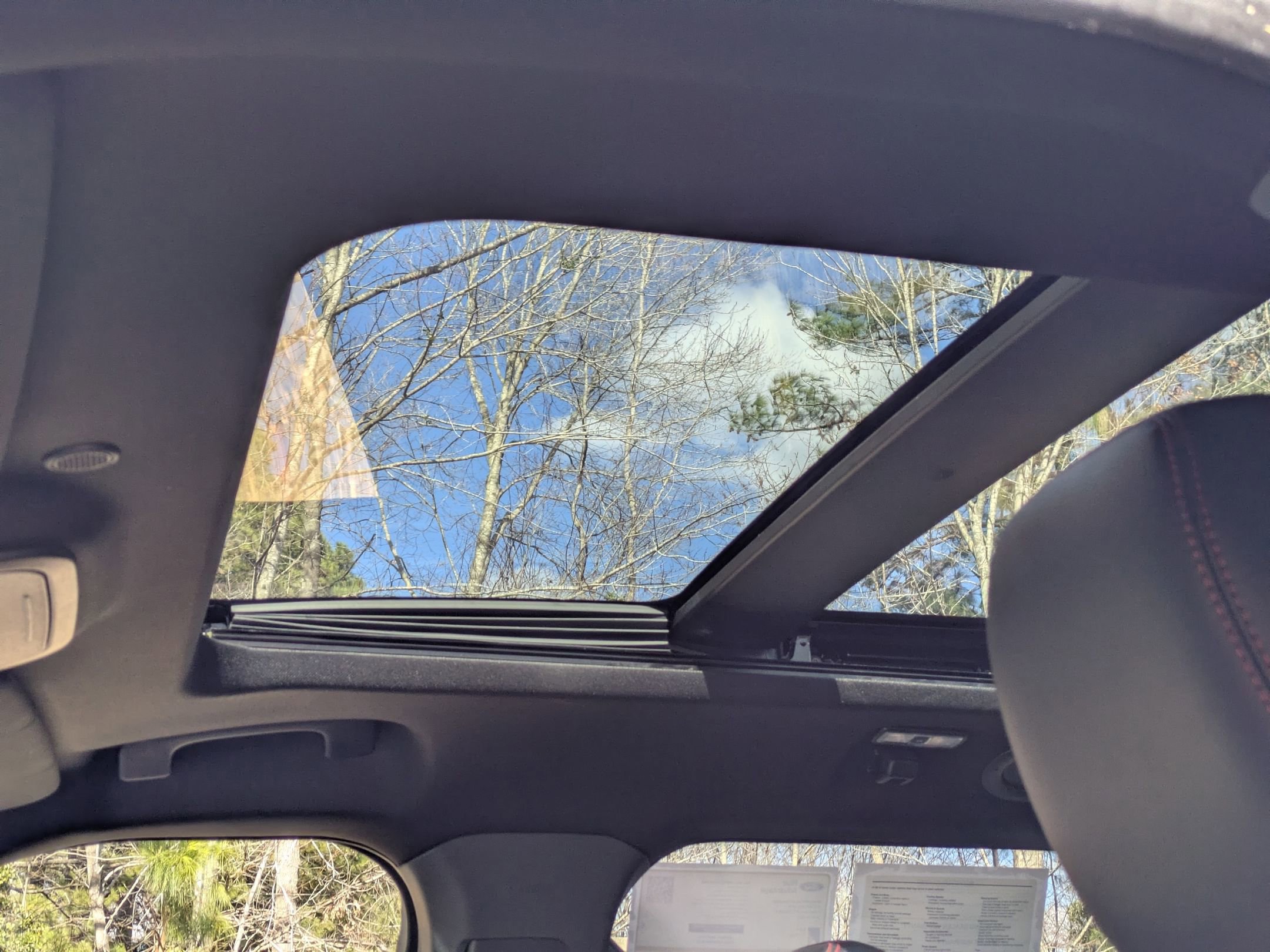 Certified 2024 Ford Explorer ST-Line w/ Class IV Trailer Tow Package image 15