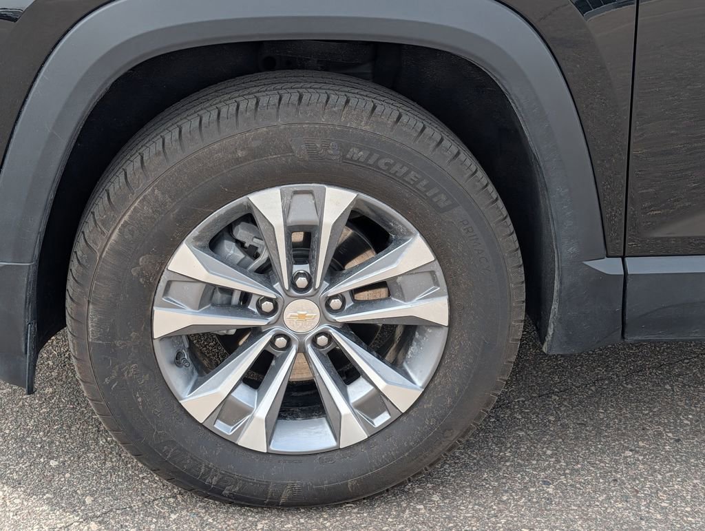 Used 2025 Chevrolet Equinox LT image 8