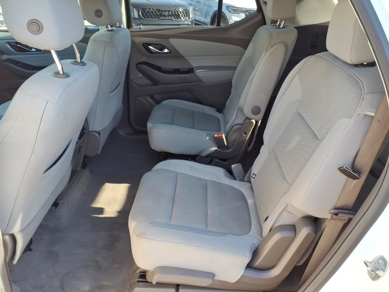 Used 2020 Chevrolet Traverse LT FWD image 13