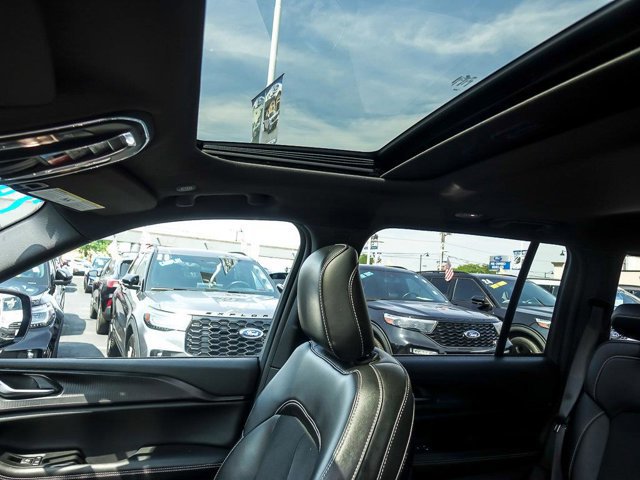 Used 2024 Jeep Grand Cherokee Altitude image 15