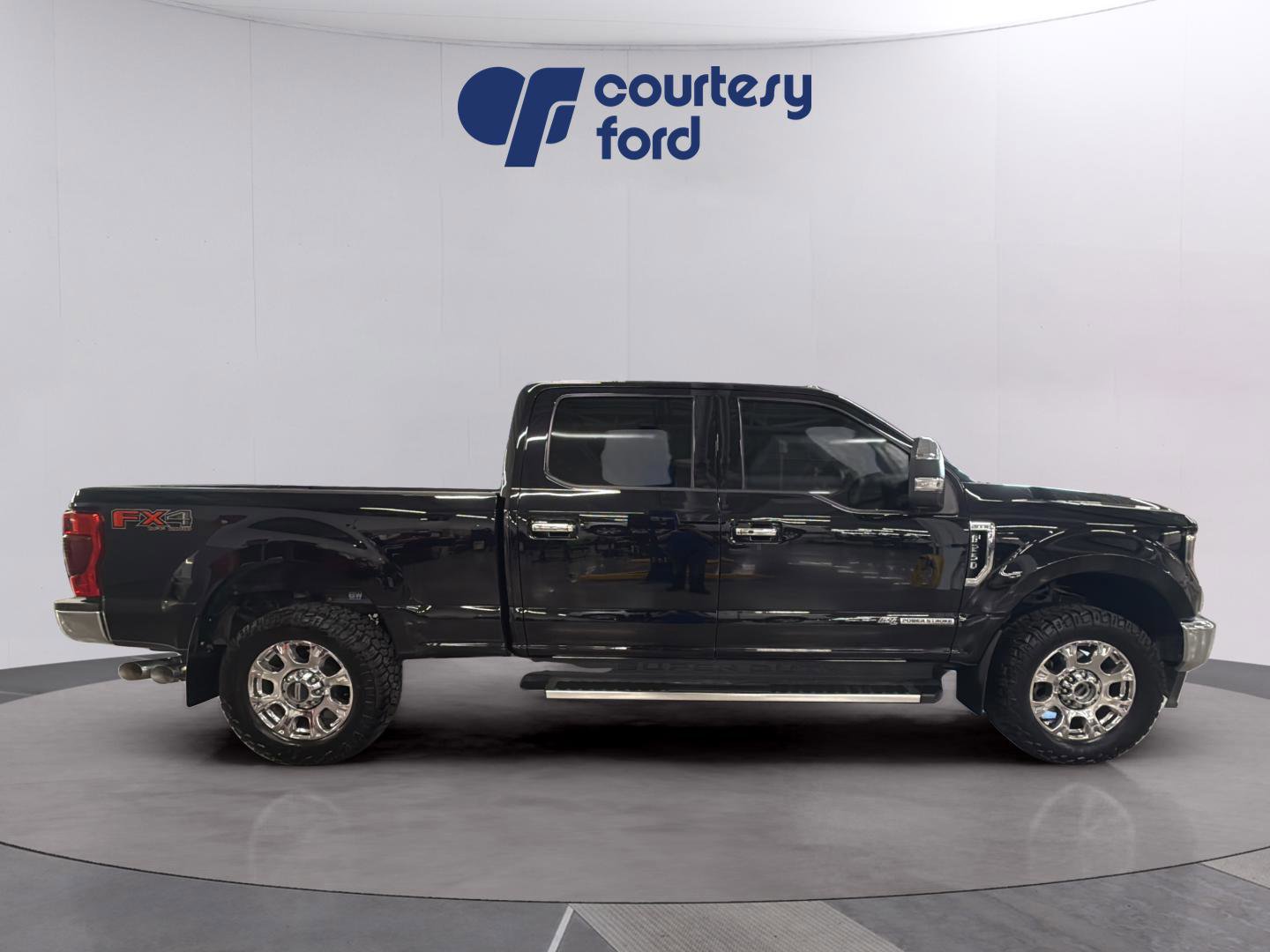 Certified 2022 Ford F250 Lariat w/ Lariat Ultimate Package image 6