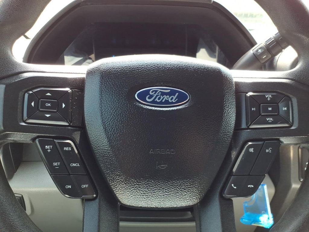 Certified 2020 Ford F250 XL w/ STX Appearance Package AWD/4WD image 27
