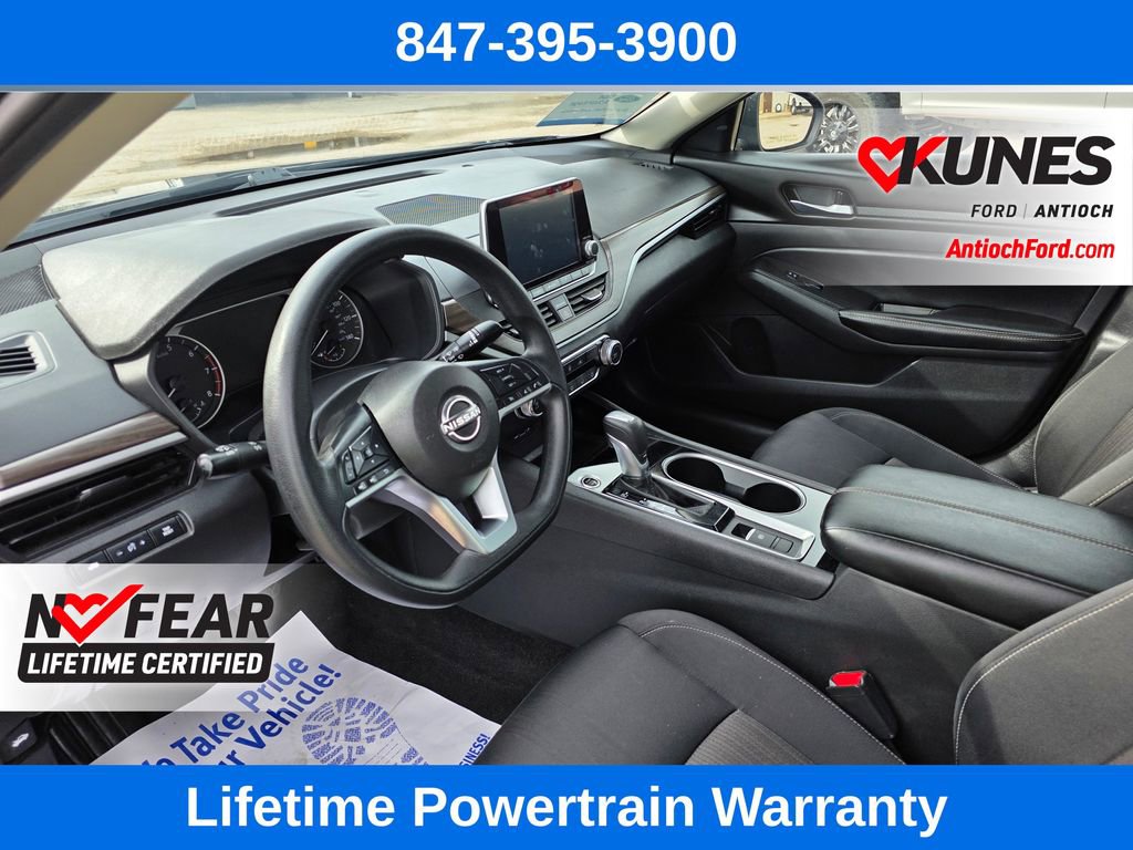 Used 2024 Nissan Altima 2.5 SV AWD/4WD image 14