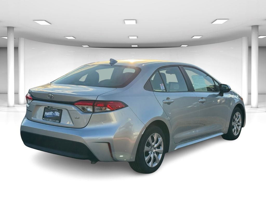Used 2024 Toyota Corolla LE image 4