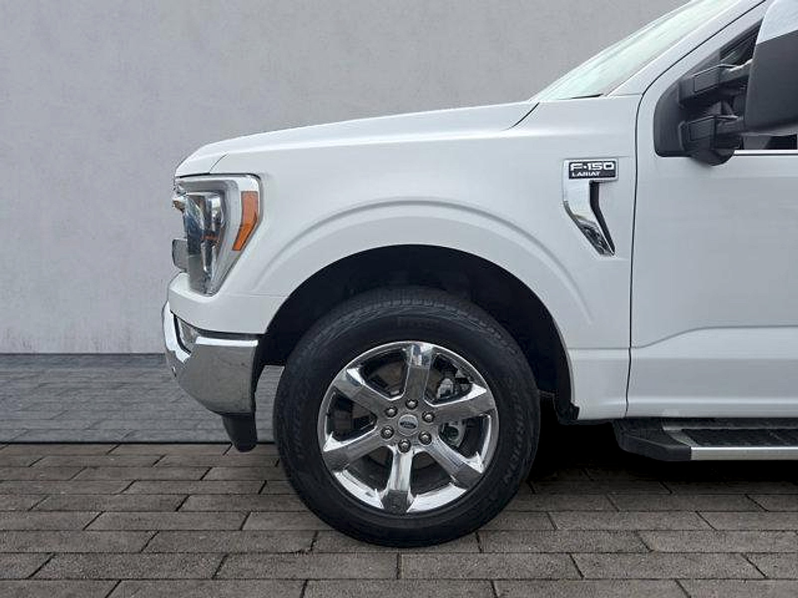 Certified 2022 Ford F150 Lariat w/ Equipment Group 502A High AWD/4WD image 25
