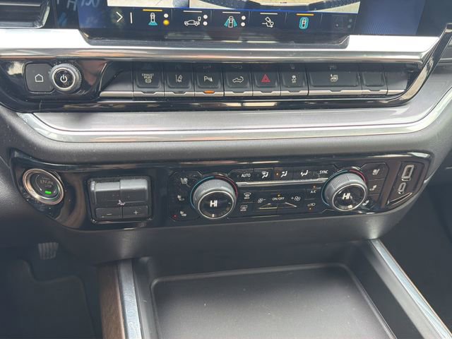 Used 2025 Chevrolet Silverado 3500 High Country w/ High Country Premium Package image 28