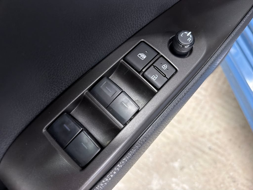 Used 2024 Toyota Camry SE FWD image 17