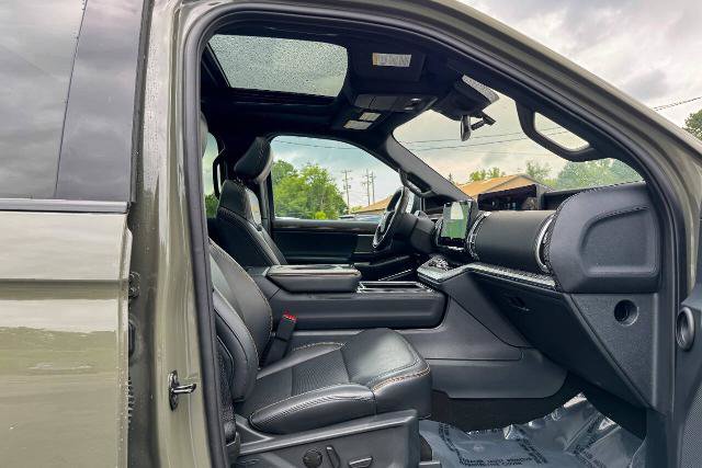 Certified 2025 Ford Expedition Tremor AWD/4WD image 13