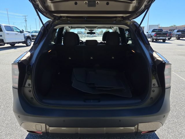 Used 2025 Nissan Kicks SV w/ SV Premium Package FWD image 31