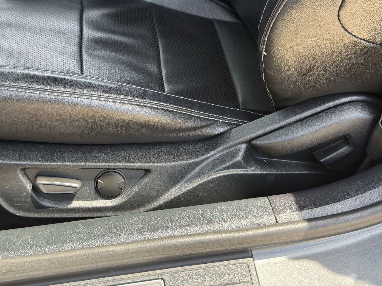 Certified 2021 Ford Mustang Premium RWD image 29