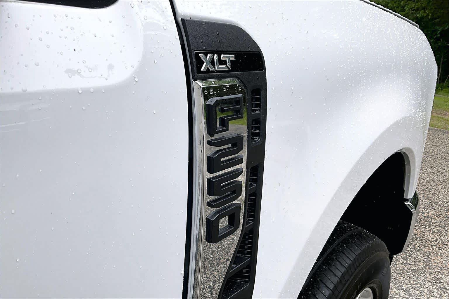 Certified 2025 Ford F250 XLT w/ Snow Plow Prep Package AWD/4WD image 10