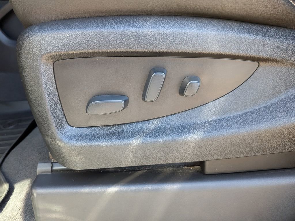 Used 2020 GMC Yukon XL Denali w/ Open Road Package image 23