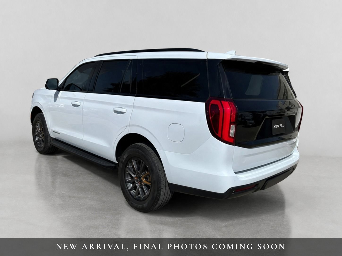 Certified 2025 Ford Expedition Tremor AWD/4WD image 3