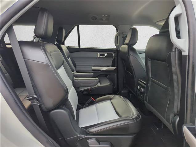 Certified 2023 Ford Explorer XLT w/ Equipment Group 202A AWD/4WD image 19