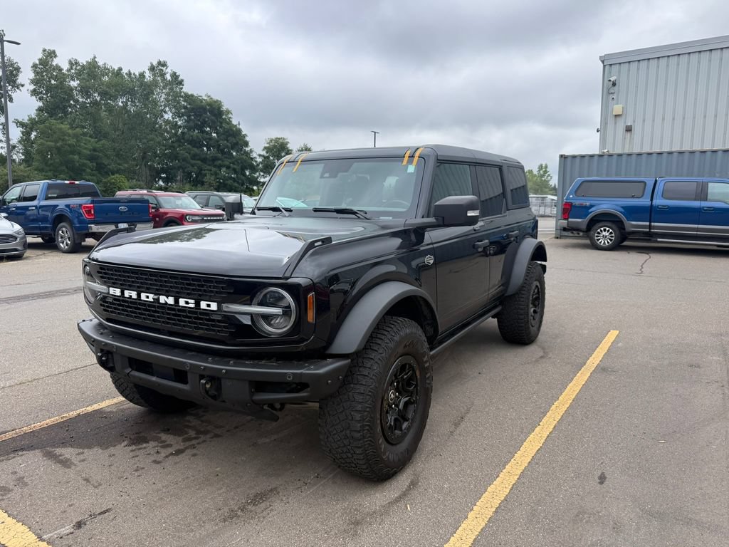 Certified 2022 Ford Bronco Wildtrak AWD/4WD image 3