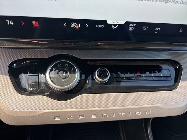 Certified 2025 Ford Expedition Max Active image 19