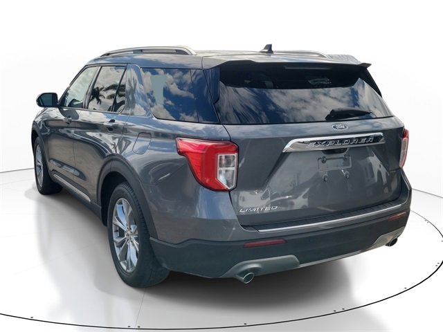 Certified 2022 Ford Explorer Limited w/ Equipment Group 301A image 3
