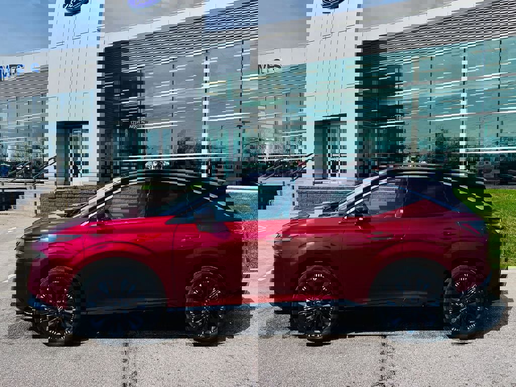 Used 2026 Nissan Murano Platinum w/ Cargo Package image 5