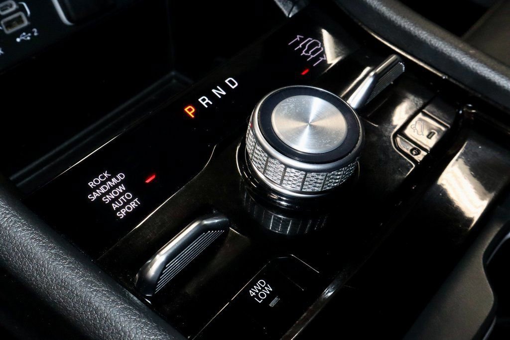 Used 2023 Jeep Grand Cherokee Overland image 33