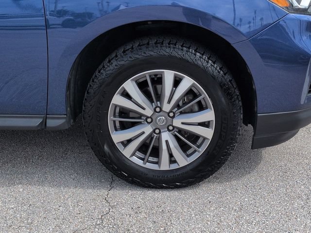 Used 2020 Nissan Pathfinder S AWD/4WD image 11