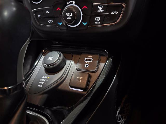 Used 2018 Jeep Compass Limited AWD/4WD image 22